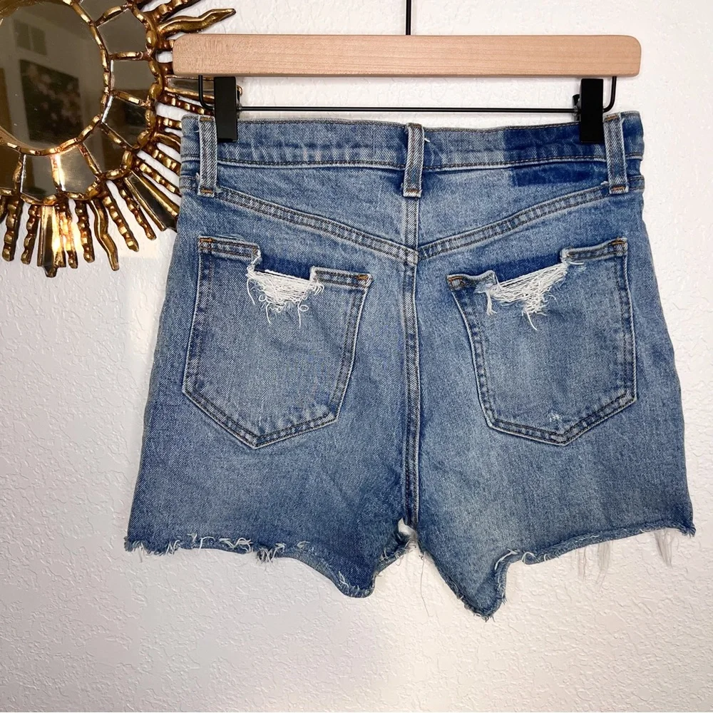 Abercrombie & Fitch High Rise 4” Short size 27 - Picture 3 of 5